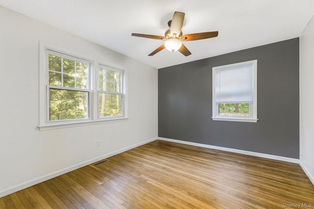 15 Wayne Way, White Plains, NY 10607