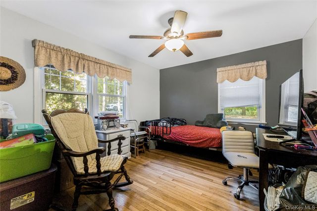 15 Wayne Way, White Plains, NY 10607