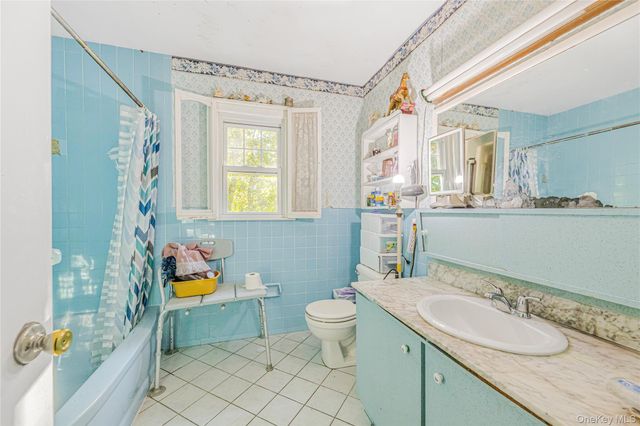 15 Wayne Way, White Plains, NY 10607