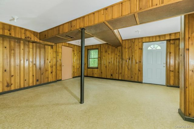 15 Wayne Way, White Plains, NY 10607