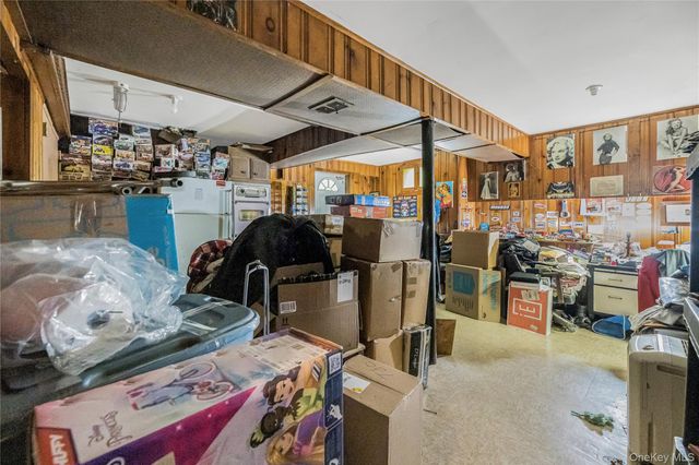 15 Wayne Way, White Plains, NY 10607