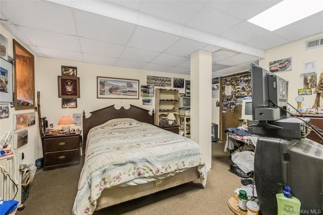 15 Wayne Way, White Plains, NY 10607