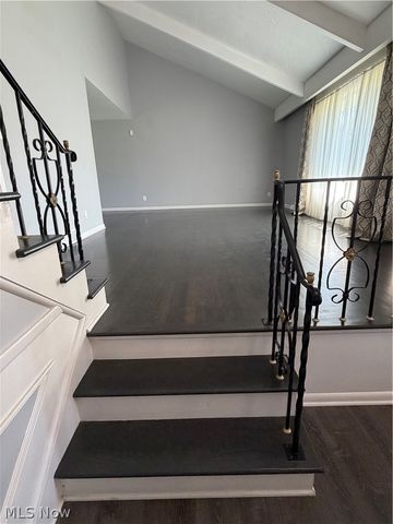 1905 Camberly Drive, Cleveland, OH 44124