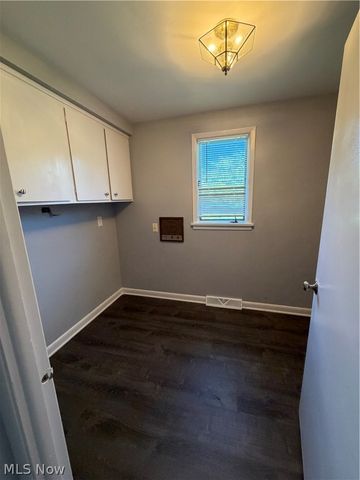 1905 Camberly Drive, Cleveland, OH 44124