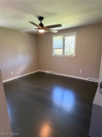 1905 Camberly Drive, Cleveland, OH 44124
