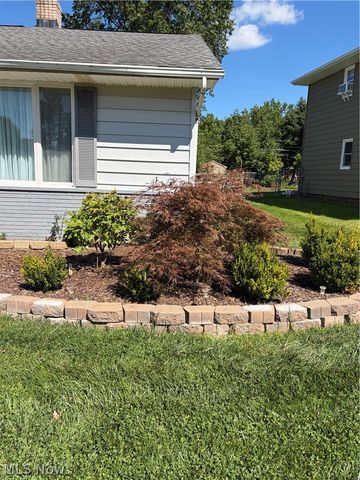 1905 Camberly Drive, Cleveland, OH 44124