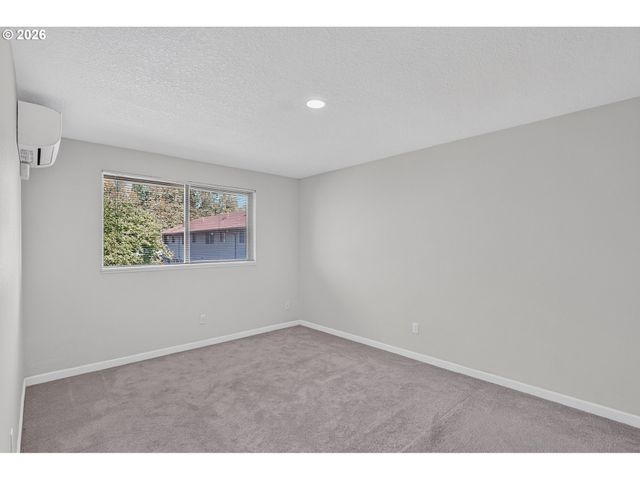 3116 Se CHESTNUT St, Milwaukie, OR 97267