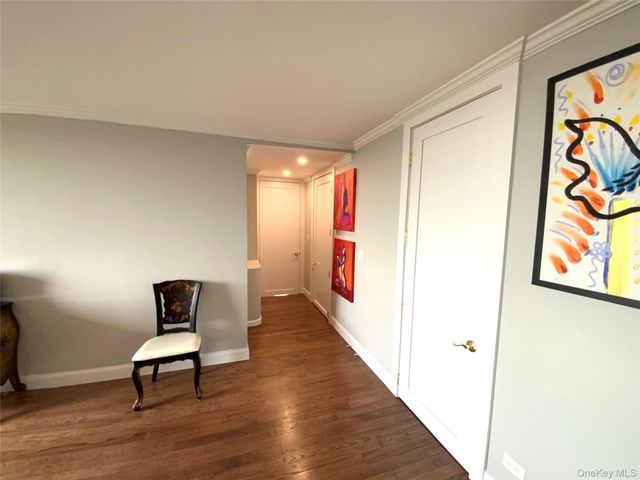 27010 Grand Central Parkway 19O, Floral Park, NY 11005