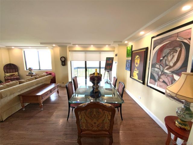 27010 Grand Central Parkway 19O, Floral Park, NY 11005