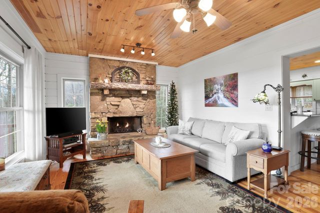 78 Longview Ridge, Lake Toxaway, NC 28747