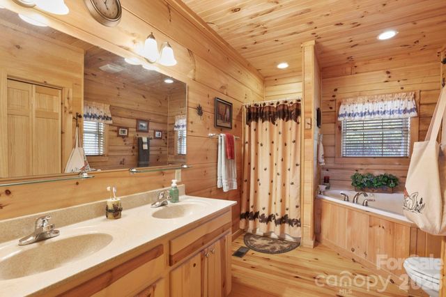 78 Longview Ridge, Lake Toxaway, NC 28747