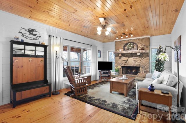 78 Longview Ridge, Lake Toxaway, NC 28747