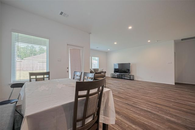 40434 Basalt Elm Road, Magnolia, TX 77354