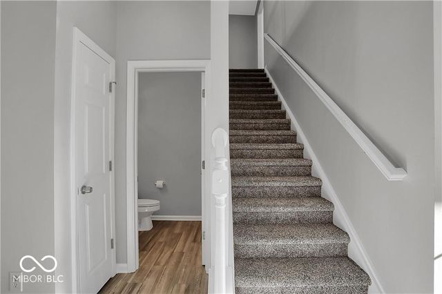 4024 Eldor Flower Drive, Zionsville, IN 46077