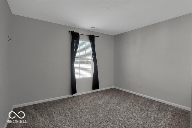 4024 Eldor Flower Drive, Zionsville, IN 46077