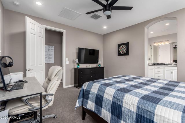 20762 E CANARY Way E, Queen Creek, AZ 85142