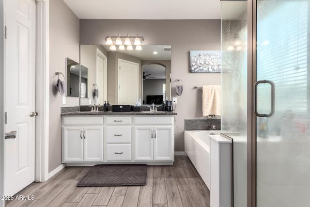 20762 E CANARY Way E, Queen Creek, AZ 85142