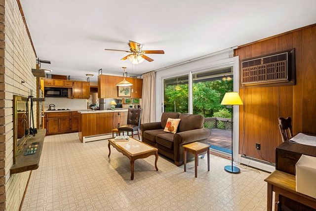 437 Salem St, North Andover, MA 01845