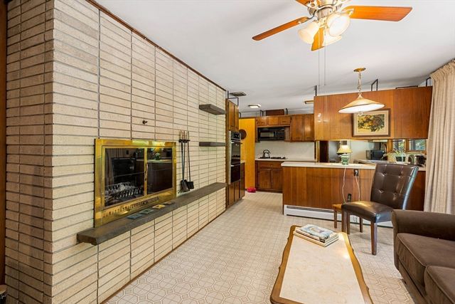 437 Salem St, North Andover, MA 01845