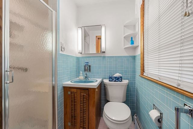 437 Salem St, North Andover, MA 01845