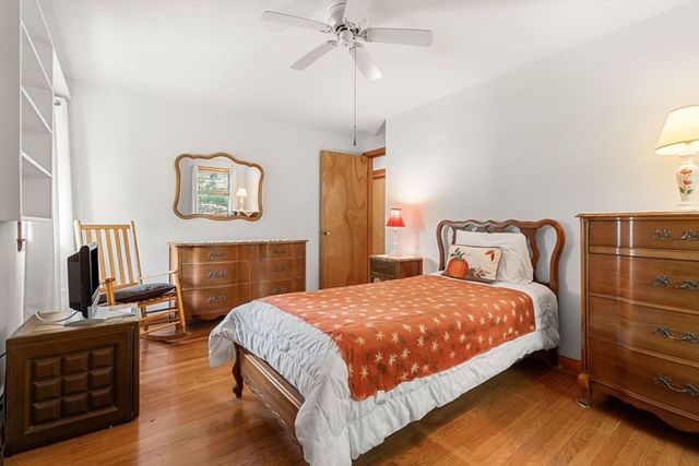 437 Salem St, North Andover, MA 01845