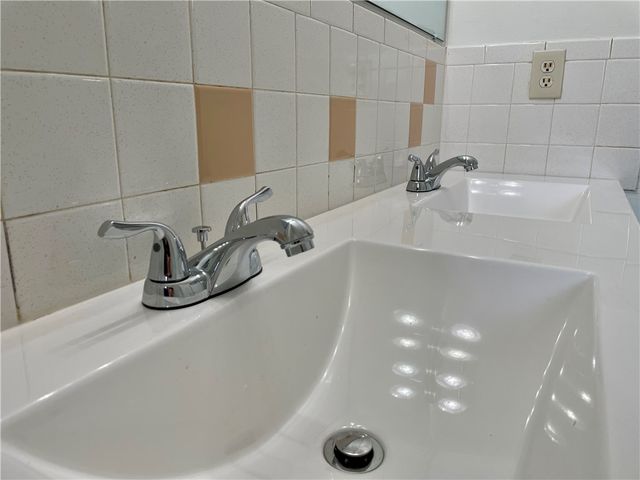 814 Gwen Street, Springdale, AR 72762