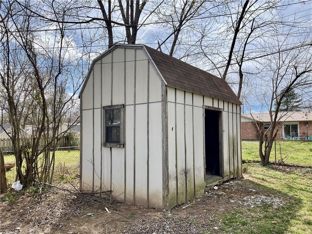 814 Gwen Street, Springdale, AR 72762