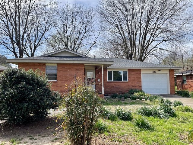 814 Gwen Street, Springdale, AR 72762