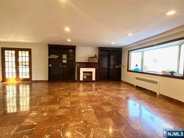 330 Westview Avenue, Fort Lee, NJ 07024