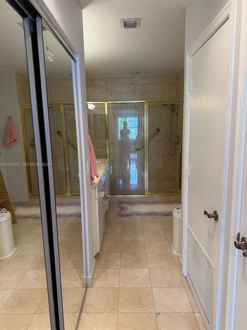 19973 NE 37th Ave, Aventura, FL 33180
