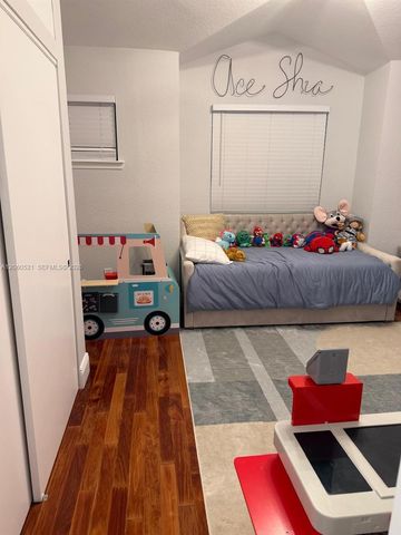 19973 NE 37th Ave, Aventura, FL 33180