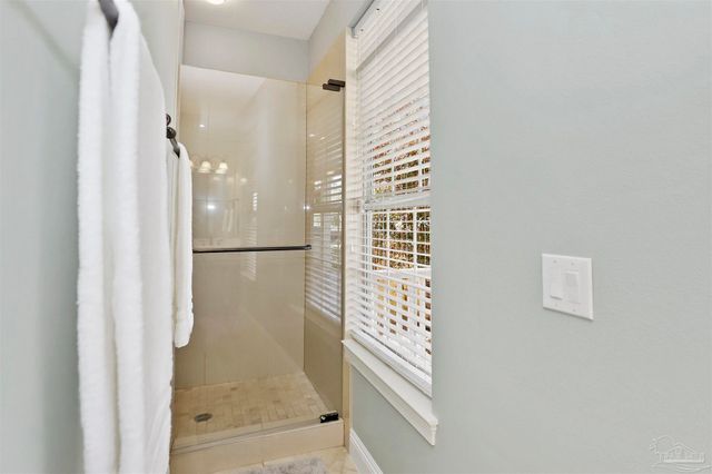 4279 Conradina Dr, Gulf Breeze, FL 32563