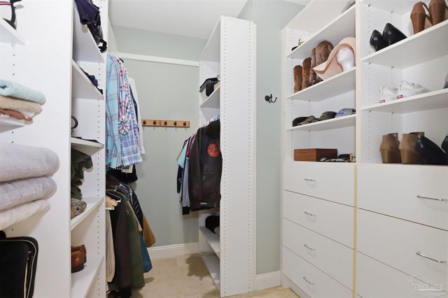 4279 Conradina Dr, Gulf Breeze, FL 32563