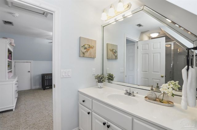 4279 Conradina Dr, Gulf Breeze, FL 32563