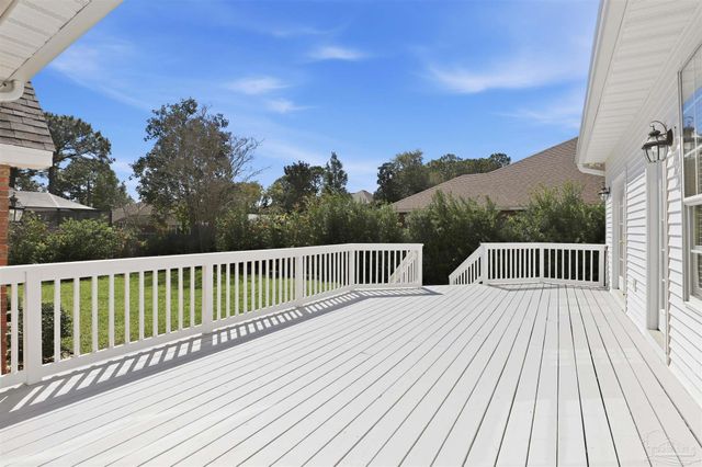 4279 Conradina Dr, Gulf Breeze, FL 32563