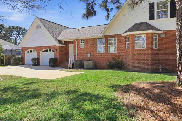 4279 Conradina Dr, Gulf Breeze, FL 32563