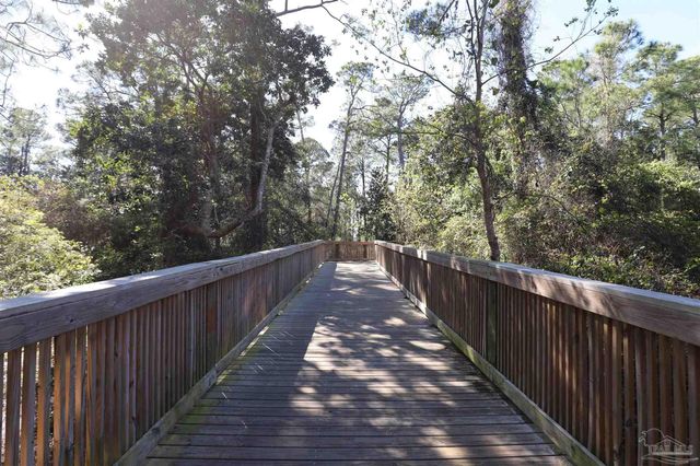 4279 Conradina Dr, Gulf Breeze, FL 32563