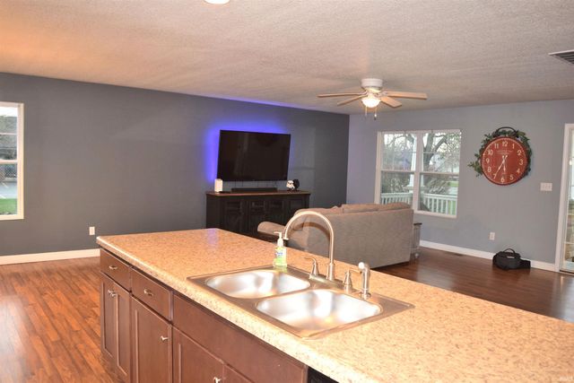 941 Sylvester Street, Plymouth, IN 46563