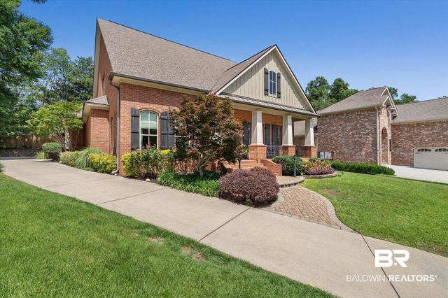 808 Country Club Court, Mobile, AL 36609