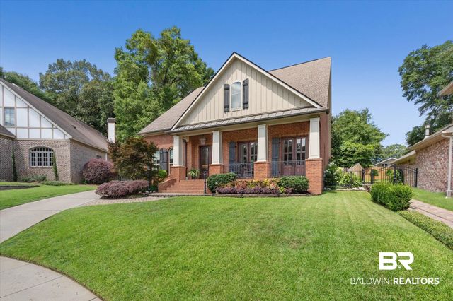 808 Country Club Court, Mobile, AL 36609