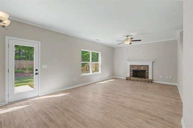 176 Elivia Way, Dallas, GA 30132