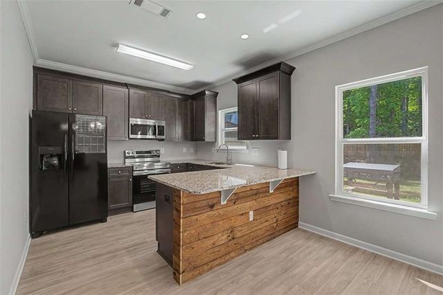 176 Elivia Way, Dallas, GA 30132