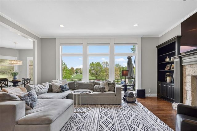 14621 DEARBORN Street, Overland Park, KS 66223