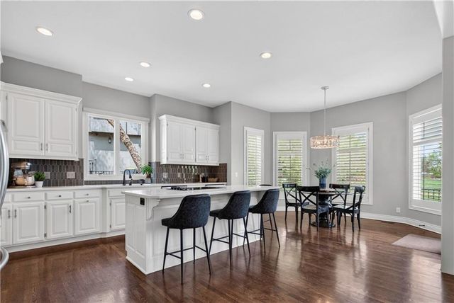 14621 DEARBORN Street, Overland Park, KS 66223