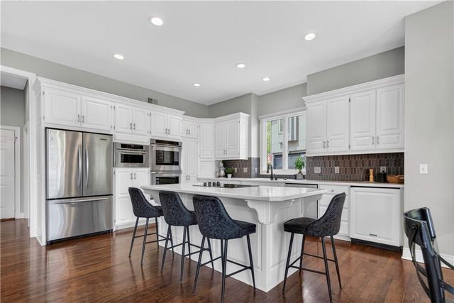 14621 DEARBORN Street, Overland Park, KS 66223
