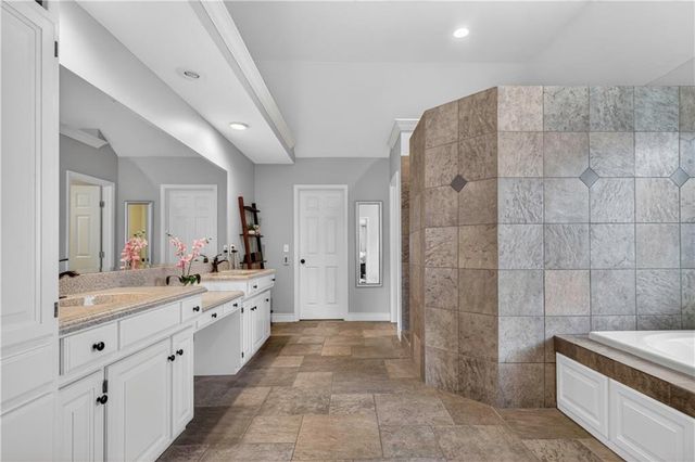 14621 DEARBORN Street, Overland Park, KS 66223