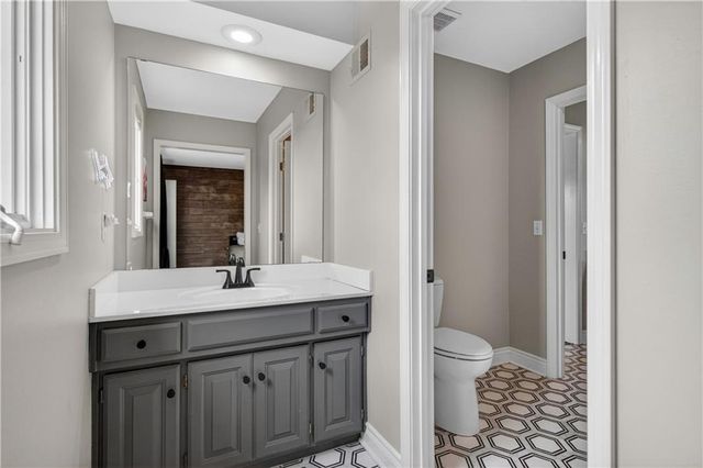 14621 DEARBORN Street, Overland Park, KS 66223