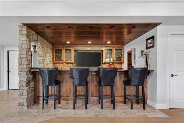 14621 DEARBORN Street, Overland Park, KS 66223