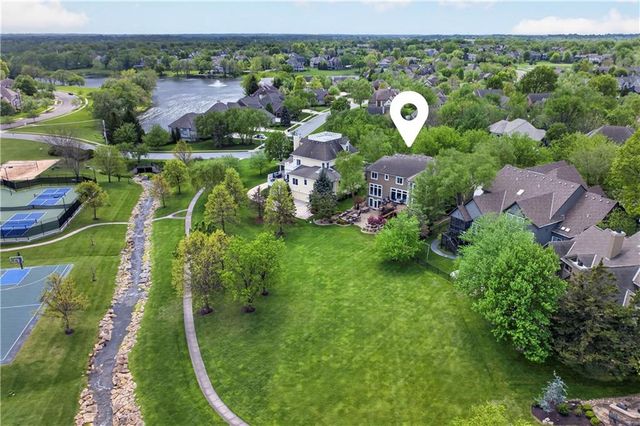 14621 DEARBORN Street, Overland Park, KS 66223