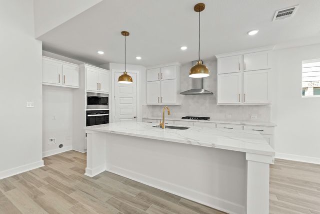 611 Roland Lane, Rosenberg, TX 77471